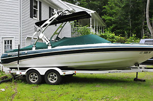 2000 MasterCraft Maristar 230VRS