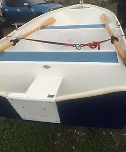 Boat dinghy tinny  row boat