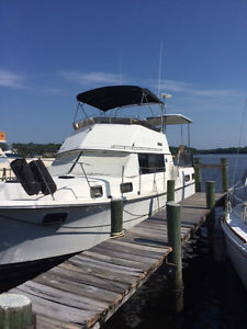 1989 Carver 36 Aft Cabin