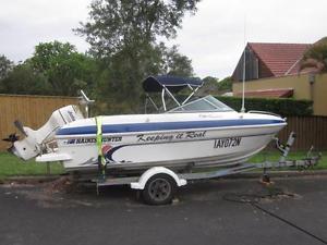HAINES HUNTER CARNIVAL 500 BOWRIDER BOAT 115hp JOHNSON OUTBOARD 2002 VGC NSW