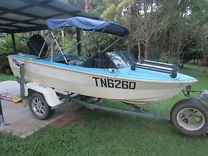 4.1 mtr ski / fishing boat