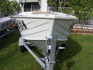 QUINTREX 3.87mtr RUNABOUT NOT STACER NOT STESSEL IT IS A QUINTREX TINNY