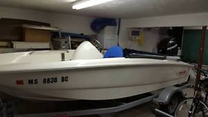 2009 Boston Whaler