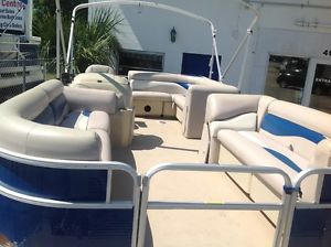 2013 Godfrey-Sweetwater Coastal 22