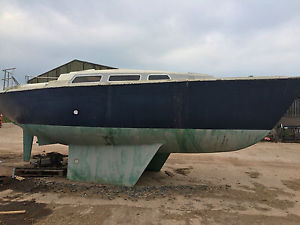 COBRA 23' YACHT ,sailing boat leisure cruiser shell ,with mast & engine