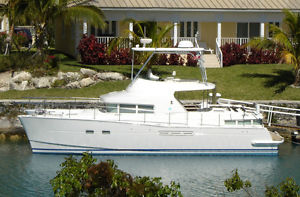 2001 Lagoon Power 43'