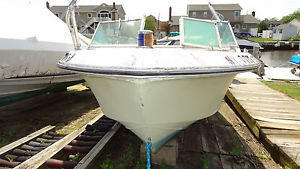 1970 Cobia 18' Runabout w/ Fully Rebuilt Evinrude 140hp Outboard Motor