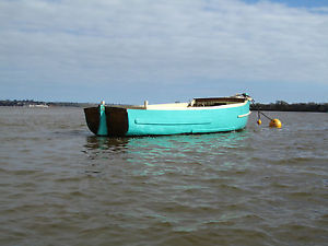 30 foot wooden fishing boat
