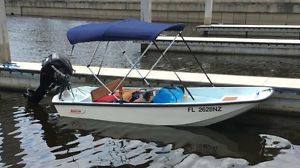 1976 Boston Whaler image 1