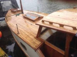 crusier boat Gentleman's 1923 estuary