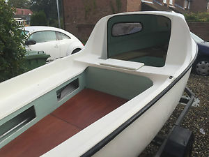 15' Day/Fishing boat and Road Trailer with Brand NEW Mercury 5hp , Immaculate