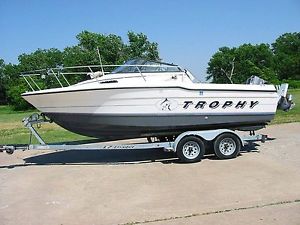 1992 Trophy BAYLINER TROPHY 20' WALK AROUND CLEAN $7995 NO RESERVE
