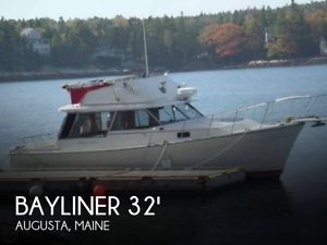 1982 Bayliner 3270 Explorer