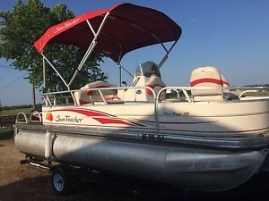 18ft suntracker pontoon boat 2008- bass buggy
