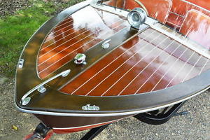 1953 Carver Boats Commander