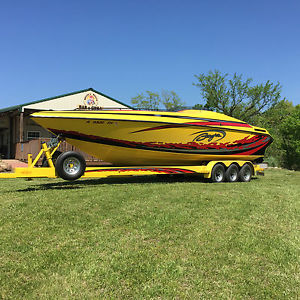 1990 Baja 32 Outlaw Racing Express Cruiser