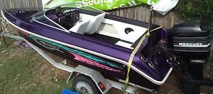 2002 Mustang 1750SS Boat