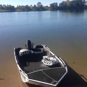 3.7m Stessl edgetracker With 25hp Mercury