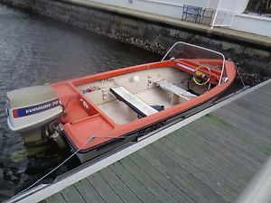 PONGRASS SURFMAS FIBREGLASS RUNABOUT 15 FEET ON REDCO TRAILER
