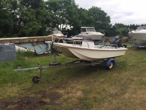 Dell Quay Dory 13 with 30 Yamaha 2 Stroke Oil Injection PTT