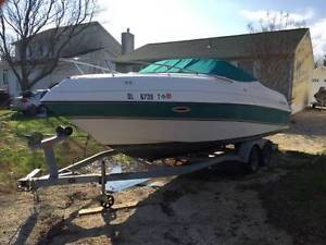 1997 Four Winns 245 Sundowner