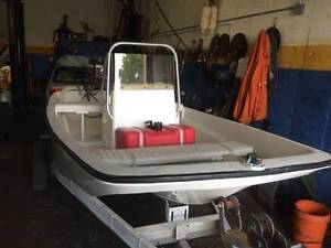 Boston Whaler 13ft