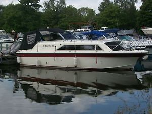 Fairline Mirage river coastal cabin cruiser boat