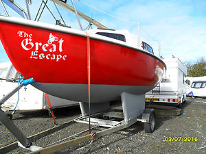 Sailing Boat 19ft Sadler Seawych with trailer