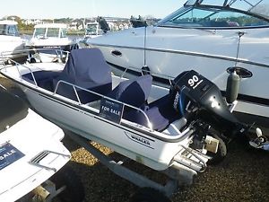 Boston Whaler 170 Montauk for sale in Poole walk around centre console