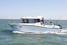 2014 QUICKSILVER CAPTUR 755 PILOTHOUSE WITH 200HP MERCURY.