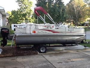 2008 Sun Tracker FISHIN' BARGE