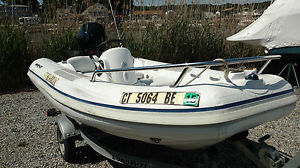 Mercury Amanzi 350 2009 w/30HP Mercury 4 Stroke motor 2011