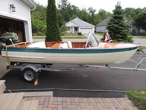 Rare Collectible 1960 Greavette Runabout, restored, c/w new trailer