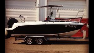 6m Atomix Fibreglass Centre Console fishing boat