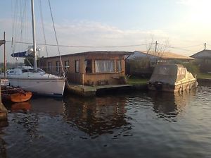 Houseboat/Motor Cruiser  LAST CHANCE! This item will not be listed again