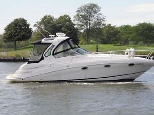 2011 Four Winns V335
