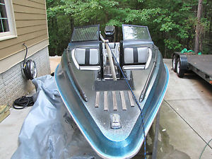 1988 Hydrostream Voyager