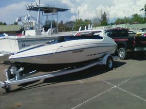 BOAT GLASTRON CARLSON