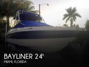 2007 Bayliner 245 Bowrider