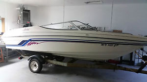 1995 Rinker Captiva