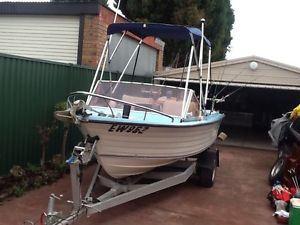 Boat ,fishing , fiberglass