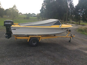 4.2m fiberglass boat