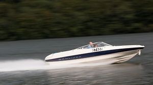 Bayliner Capri 2050 Bowrider speed boat