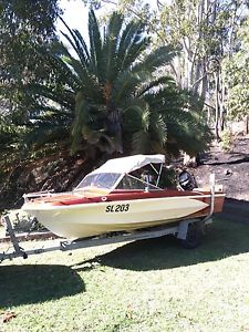 1985 Swift Craft 15ft Boat with 85hp Mercury Motor & 4.5hp Mercury Motor