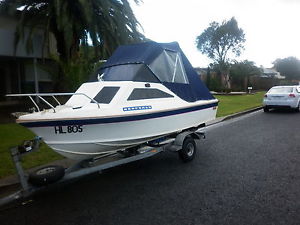 FIBRE GLASS BOAT HALF CABIN