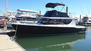 40 foot Fly Bridge Cruiser Boat