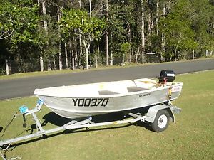 tinny STACER 3.4M, BRAND NEW VORTEX 8HP MOTOR & REDCO GAL TRAILER