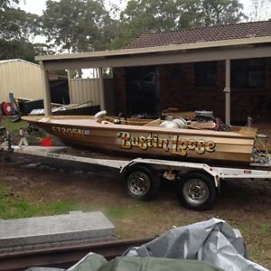 ski boat everingham
