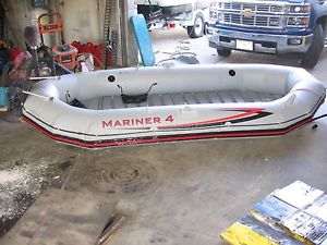 INFLATABLE BOAT WITH 2.5 HP MOTOR
