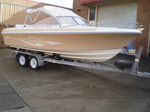 boat runabout cruise craft hustler 570 bowrider fibreglass excellent condition